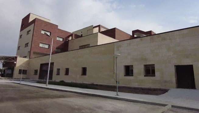 بیمارستان افتتاح شده توسط روحانی در عجب‌شیر فقط ساختمان است و تجهیزات پزشکی ندارد