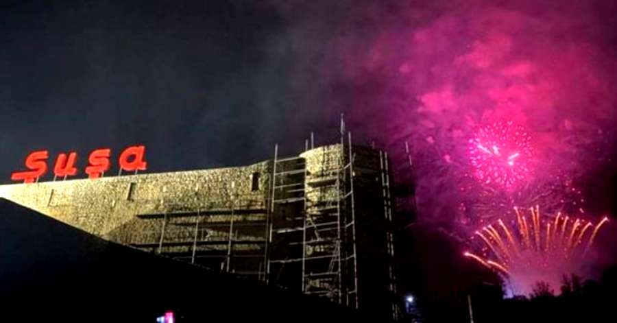 برگزاری آتش بازی، جشن و شادی به مناسبت روز پیروزی در شوشا - ویدئو