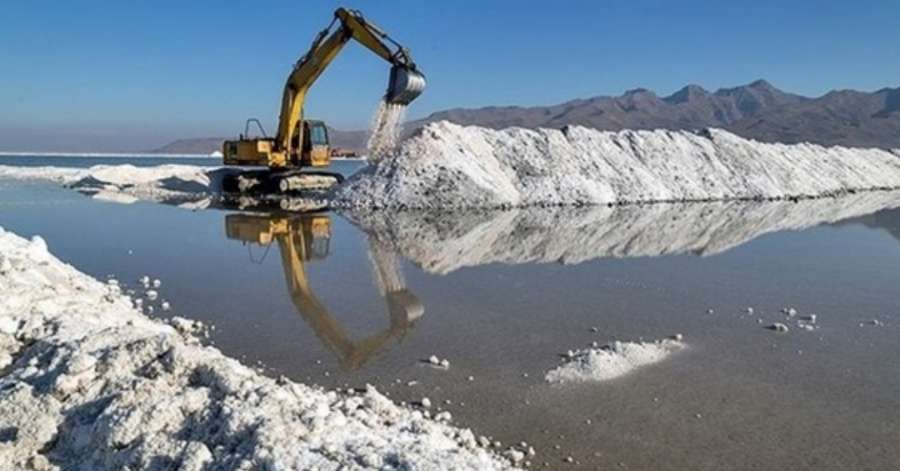 تاراج و غارت نمک دریاچه ارومیه به خارج از آذربایجان‌غربی
