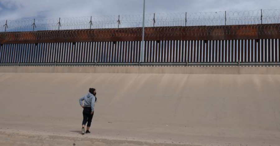 تگزاس در مرز خود با مکزیک دیوار می‌سازد