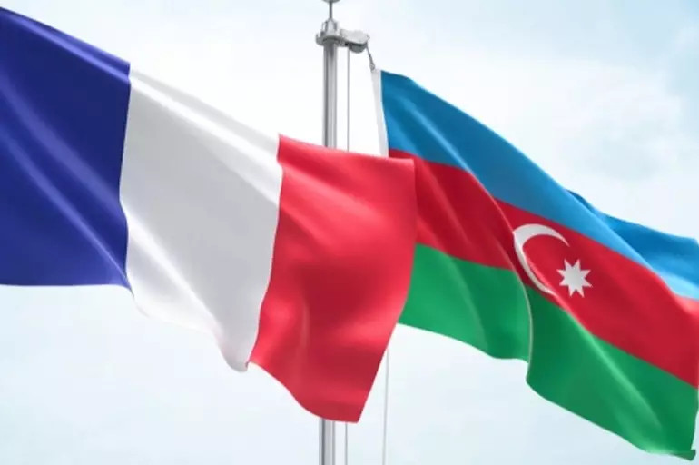 احضار سفیر فرانسه؛ یادداشت اعتراضی آذربایجان به پاریس