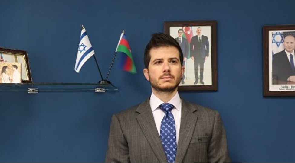 تمسخر اقدام سفارت ایران در آذربایجان علیه سفیر اسرائیل در فضای مجازی