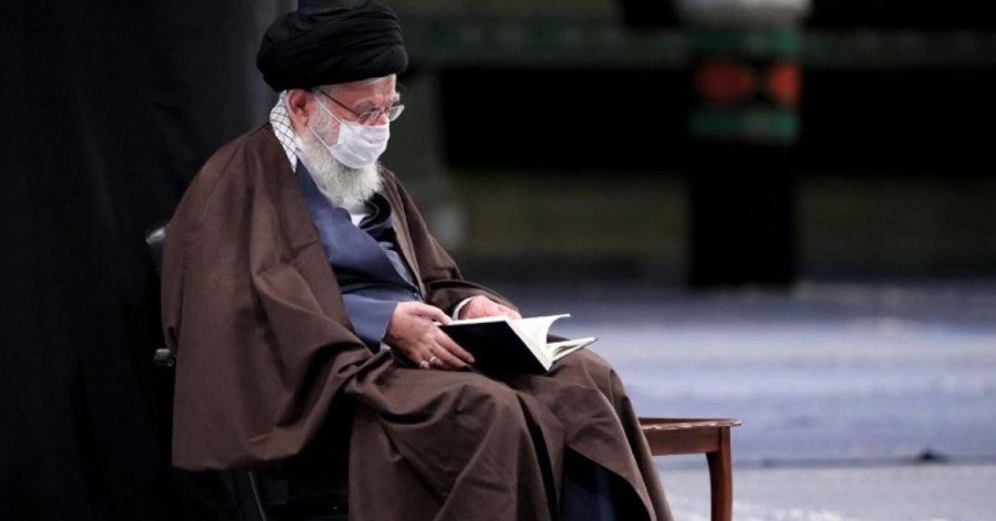 چرا حکومت ایران در جهان به‌ویژه در عرصه «نظام مالی» منزوی شد؟