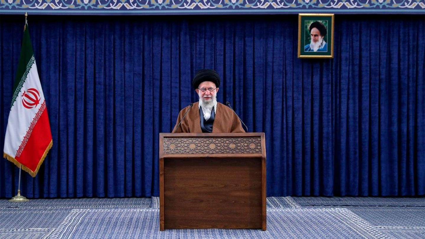 موضع هماهنگ خامنه‌ای و پوتین در قبال جنگ اوکراین