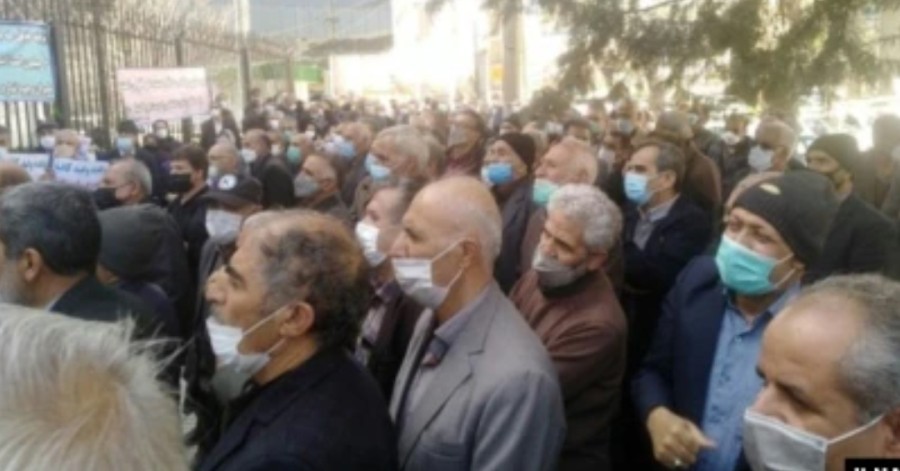 بازنشستگان تامین اجتماعی بار دیگر در شهرهای مختلف تجمع اعتراضی برگزار کردند