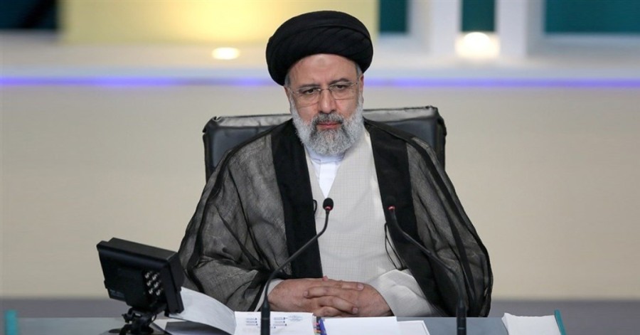 با وجود اعتراضات گسترده معلمان، ابراهیم رئیسی «قانون نظام رتبه‌بندی معلمان» را برای اجرا ابلاغ کرد