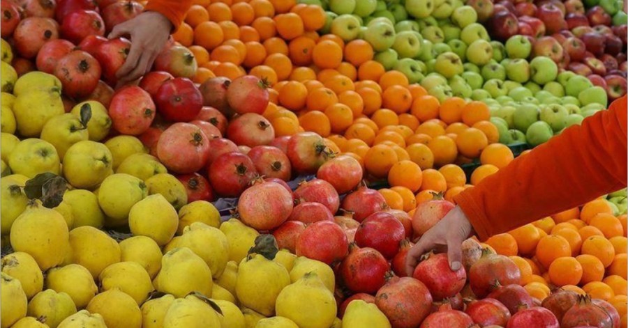 کاهش ۵۰ درصدی خرید میوه شب عید
