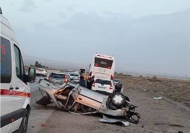 تصادف زنجیره‌ای در آزادراه زنجان - قزوین با ۳۶ مصدوم