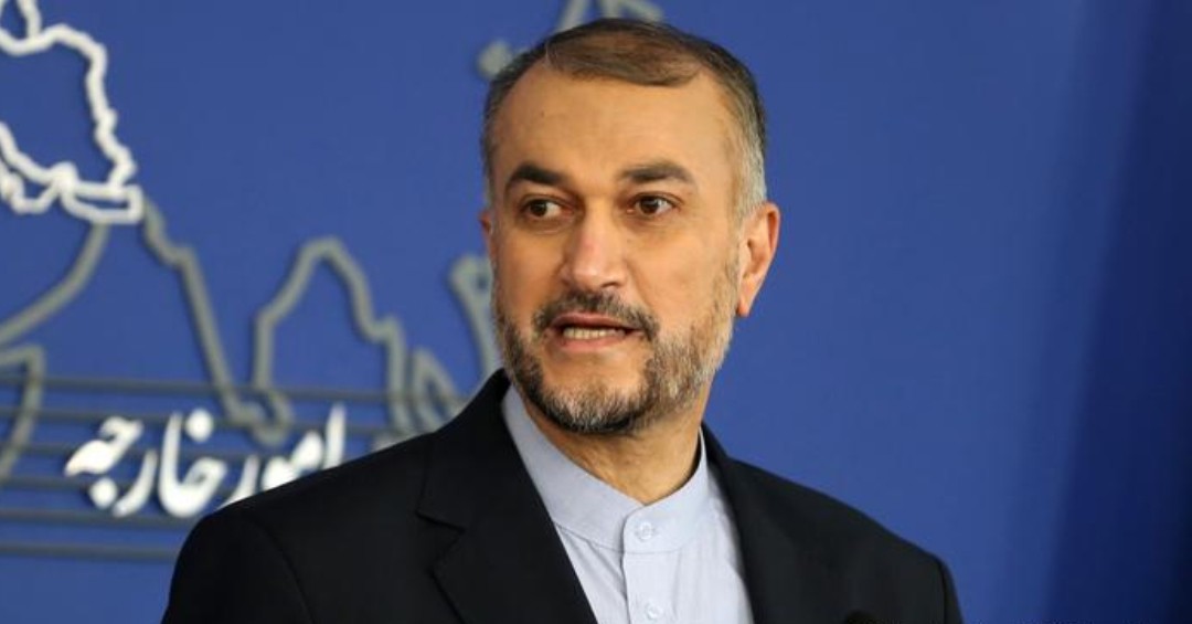 جدل وزیر خارجه ایران و نماینده علی خامنه‌ای بر سر تحریم‌ها علیه سپاه