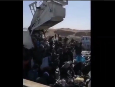 دعوا بر سر زباله در احواز + ویدئو