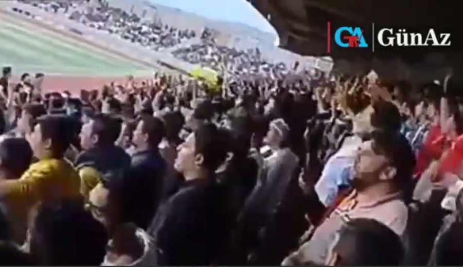 سر دادن شعارهای ملی در استادیوم باکری ارومیه + فیلم