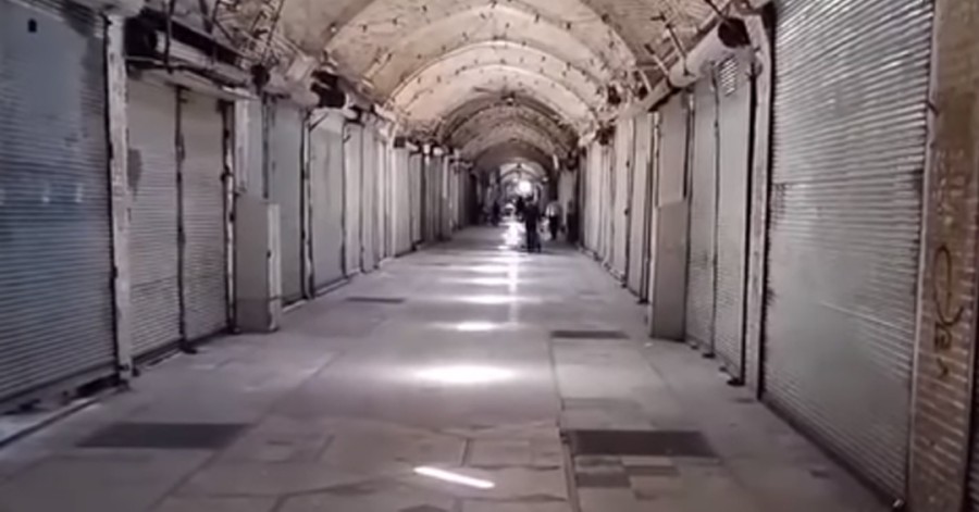 تداوم اعتصاب بازاریان در اراک برای دومین روز متوالی / گرانی مغازه‌ها را به تعطیلی کشاند