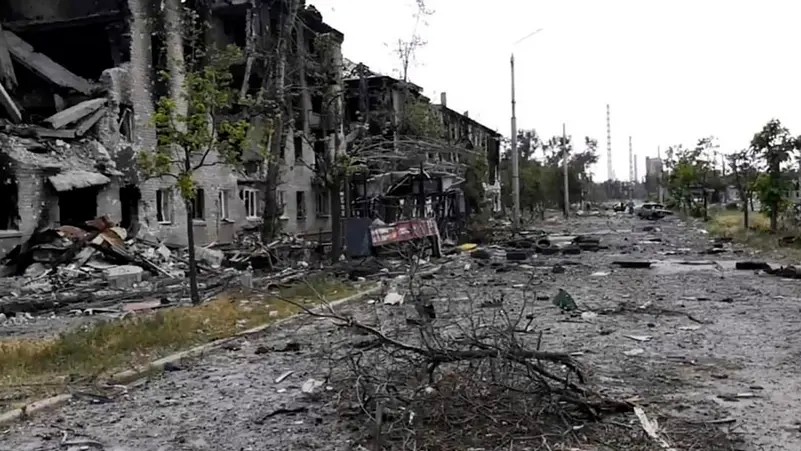 اوکراین عقب‌نشینی کامل از شهر لیسیچانسک را اعلام کرد