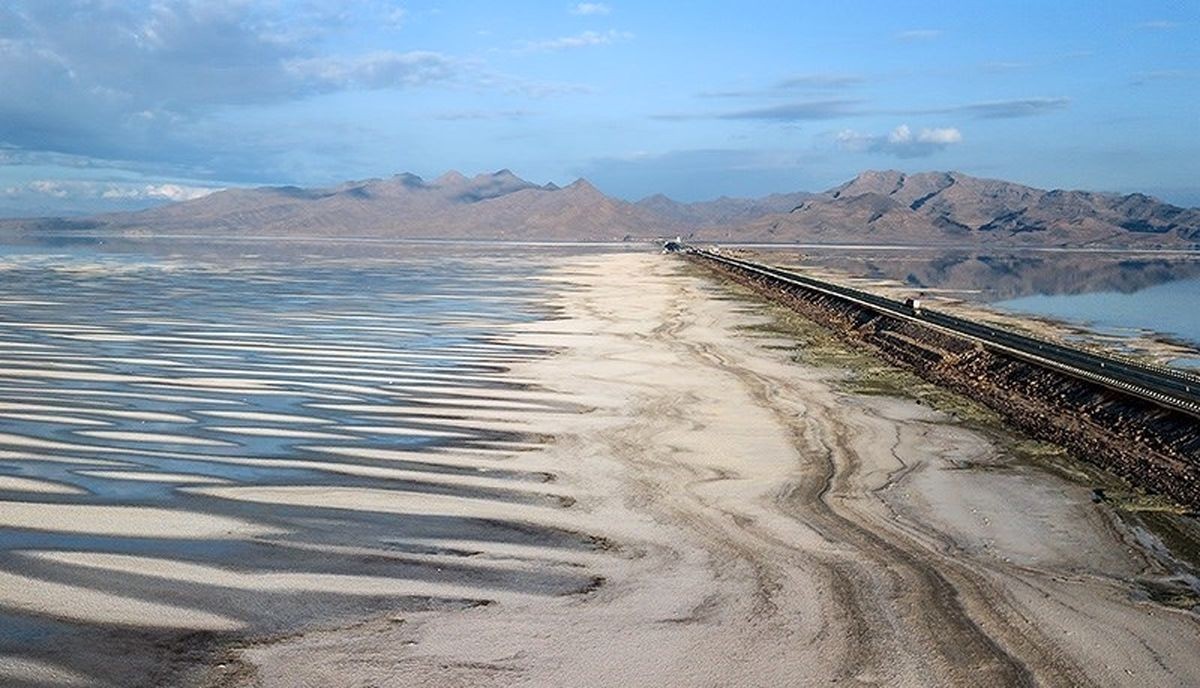 فقط ۱۲ درصد آب دریاچه ارومیه باقی ماند