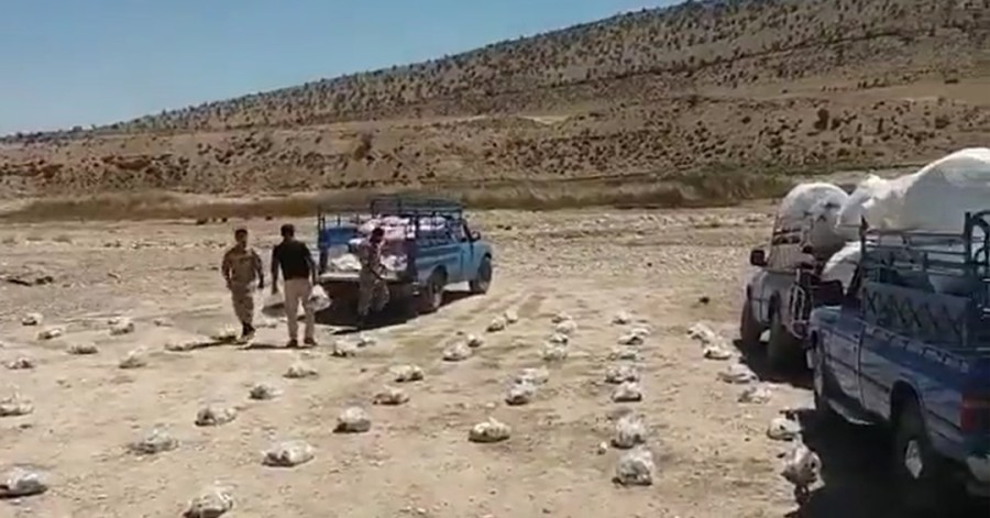 نمایشی دیگر از رذالت سپاه در قالب «کمک به عشایر»! - ویدئو