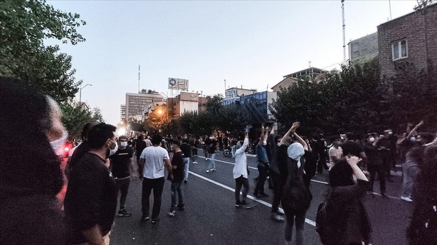 تلویزیون ایران: تعداد کشته‌شدگان تظاهرات به 35 نفر رسید