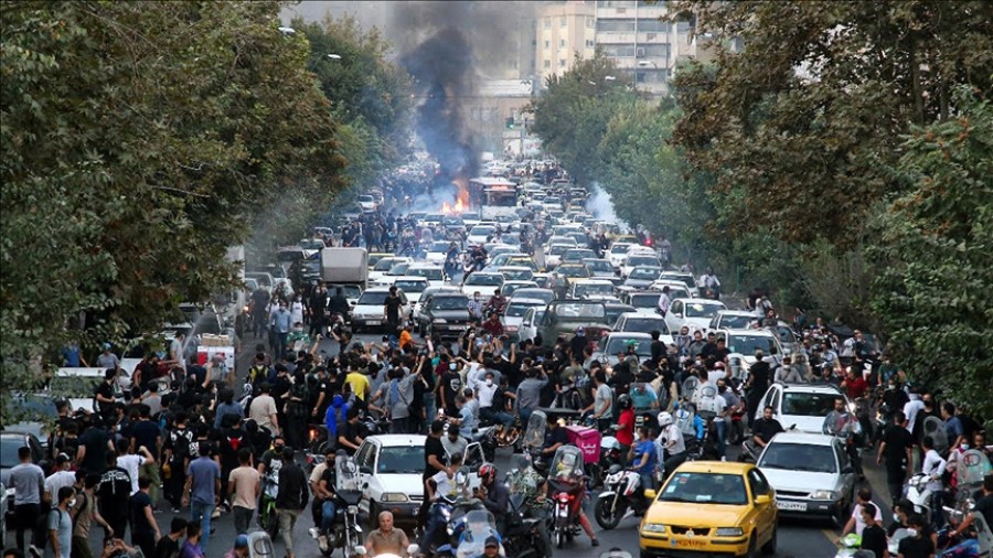 تداوم اعتراضات سراسری در ایران