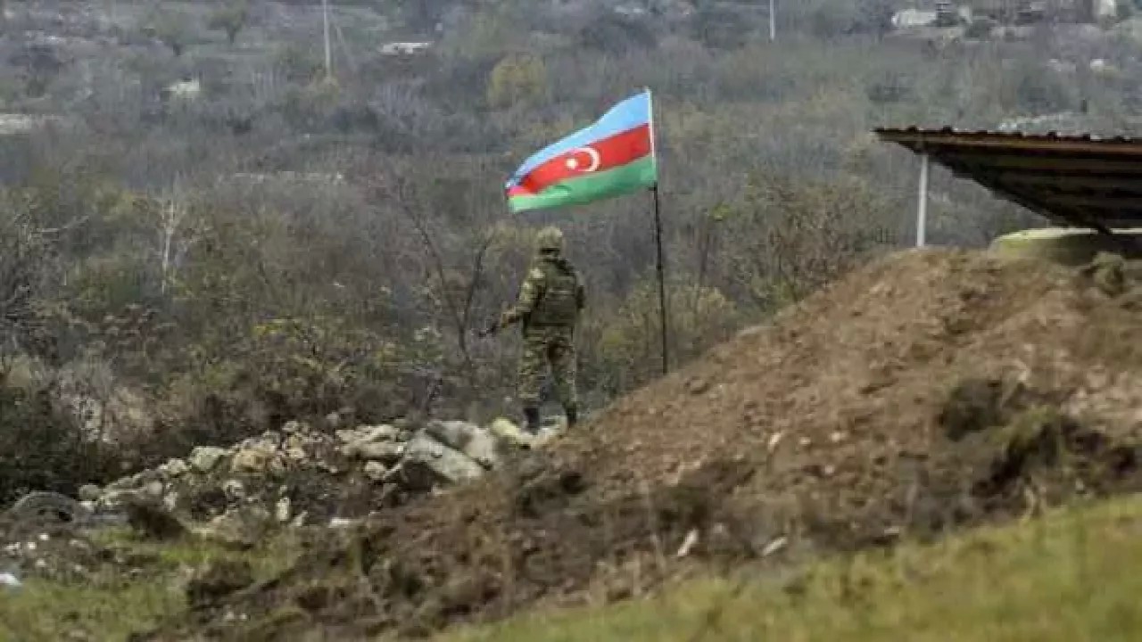 ادامه تخریبات ارمنستان؛ یک سرباز آذربایجان زخمی شد