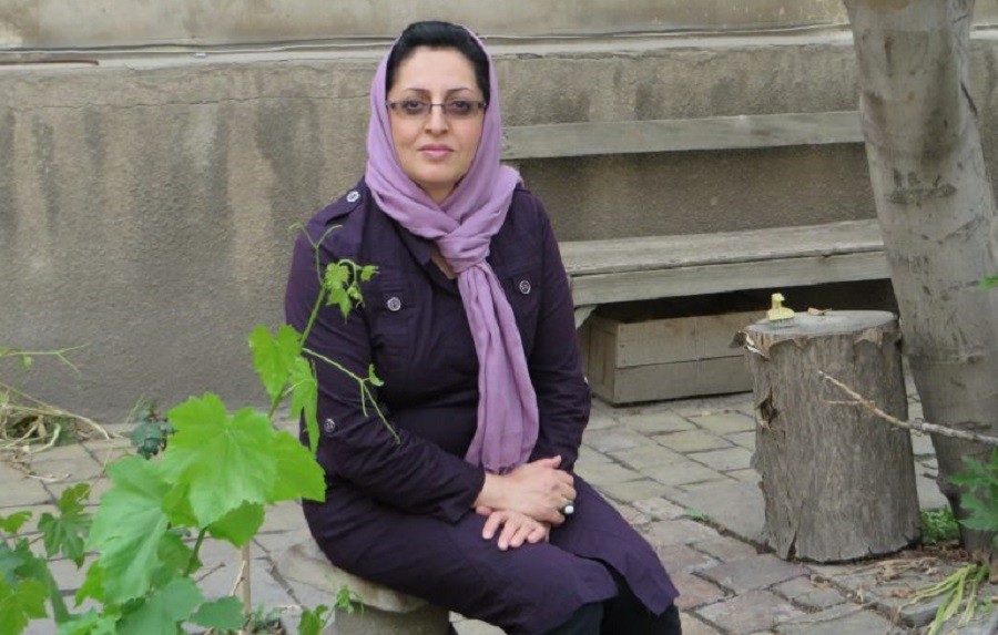 اعتراض «رقیه کبیری» نویسنده آذربایجانی به سرکوب خونین معترضان توسط حکومت ایران