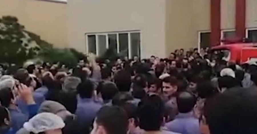 کارکنان شرکت شکلات‌سازی آیدین در تبریز اعتصاب کردند - ویدئو