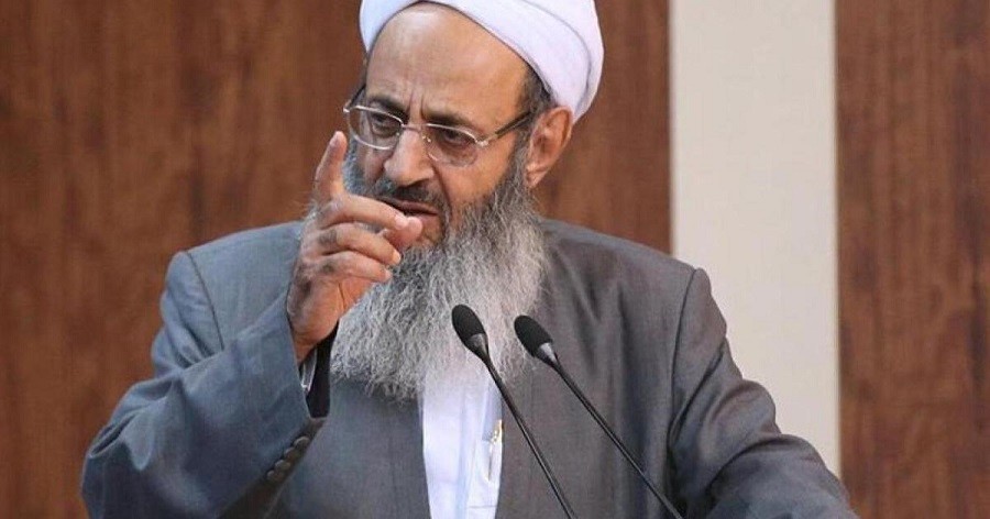 امام جمعه زاهدان: برخی هم هنوز دنبال شاه و شیخ و ولیعهد ساختن هستند + ویدئو