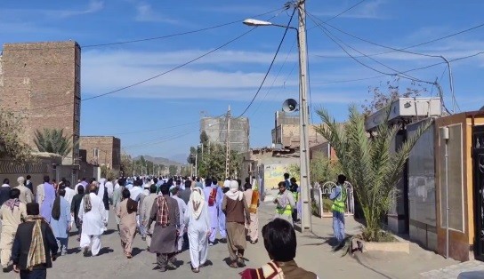 همبستگی ملت بلوچ؛ حضور بی سابقه مردم در مصلی زاهدان + ویدئو
