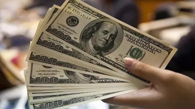 دلار در آستانه 35 هزار تومان