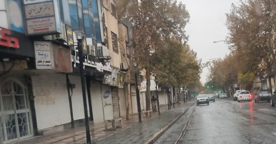 تداوم اعتصاب بازاریان در شهرهای آذربایجان‌جنوبی در سومین روز متوالی