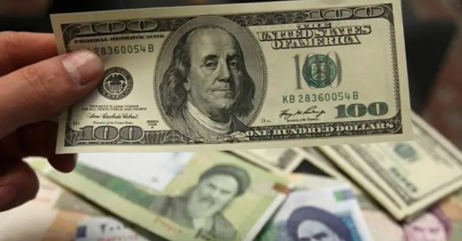 برکناری معاون ارزی بانک مرکزی ایران همزمان با افزایش قیمت دلار به 39 هزار تومان