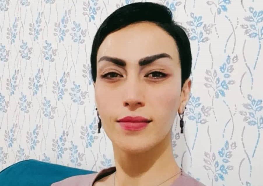 محکومیت «مینا علیخانی» زن کوهنورد آذربایجانی به یک سال زندان ۷۴ ضربه شلاق