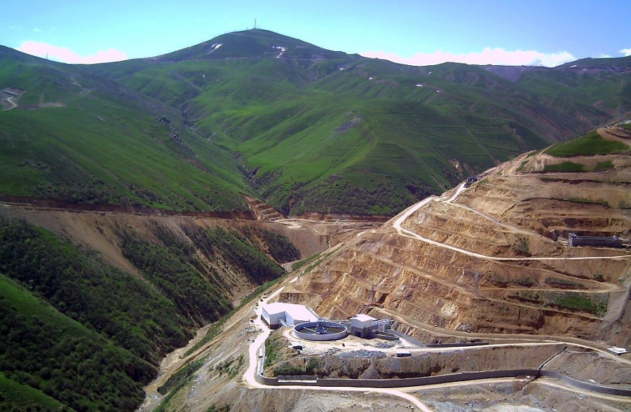 پرنیان: اثرات زیست‌محیطی معدن مس سونگون برای آذربایجان‌ و سودش برای دیگران است