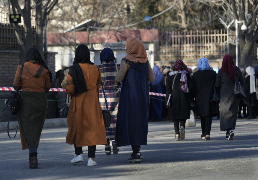 طالبان شرکت دختران در کنکور دانشگاه‌ها را ممنوع کرد