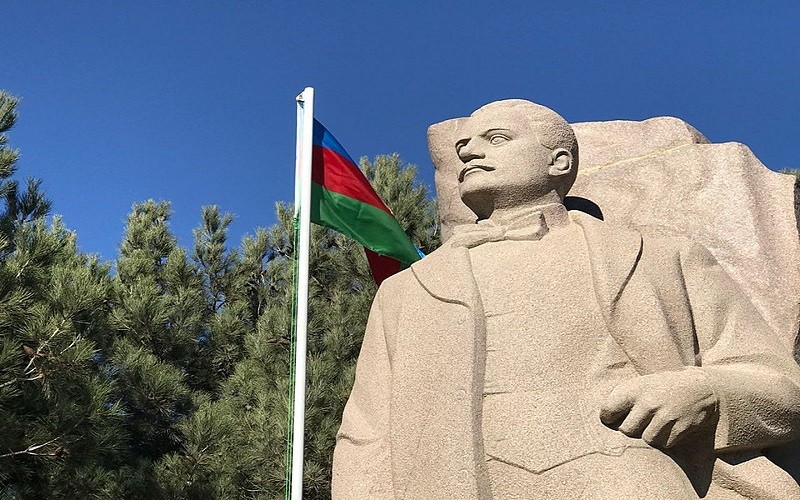 گرامیداشت سالگرد درگذشت محمد امین رسول‌زاده؛ بنیانگذار نخستین جمهوری دموکراتیک شرق