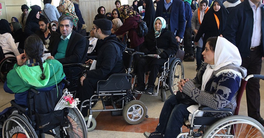 وضعیت اشتغال معلولان در ایران بدتر می‌شود: بودجه اشتغال سازمان بهزیستی نصف شد