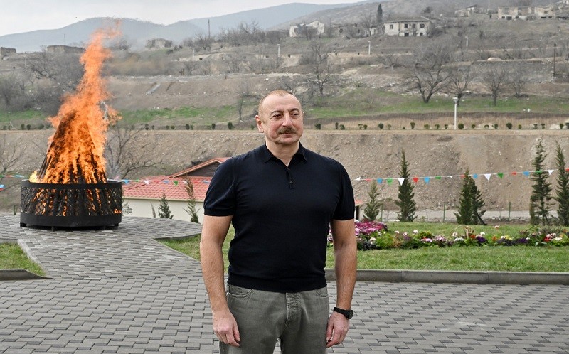 علی اف: ارمنستان برای اینکه راحت زندگی کند باید قره باغ را رسما به عنوان قلمرو آذربایجان به رسمیت بشناسد