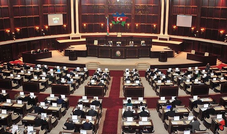 پارلمان آذربایجان در بیانیه ای دخالت جمهوری اسلامی در امور داخلی آذربایجان را محکوم کرد