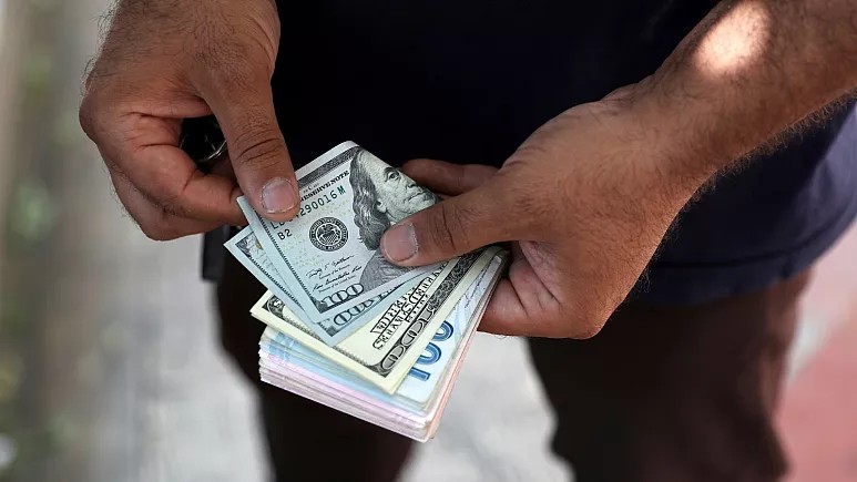نرخ دلار به بالاترین سطح پس از تعطیلات نوروزی رسید 