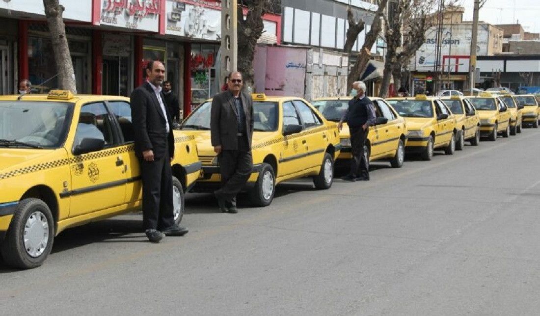 Sayınqalada taksi sürücüləri tətilə başladı
