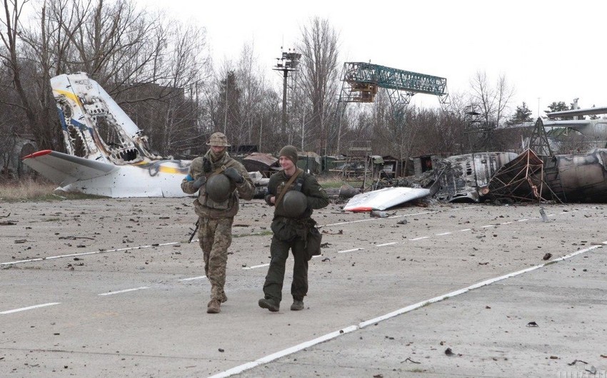 Ukrayna hərbçiləri Rusiyanın dörd tankı və bir helikopterini vurublar