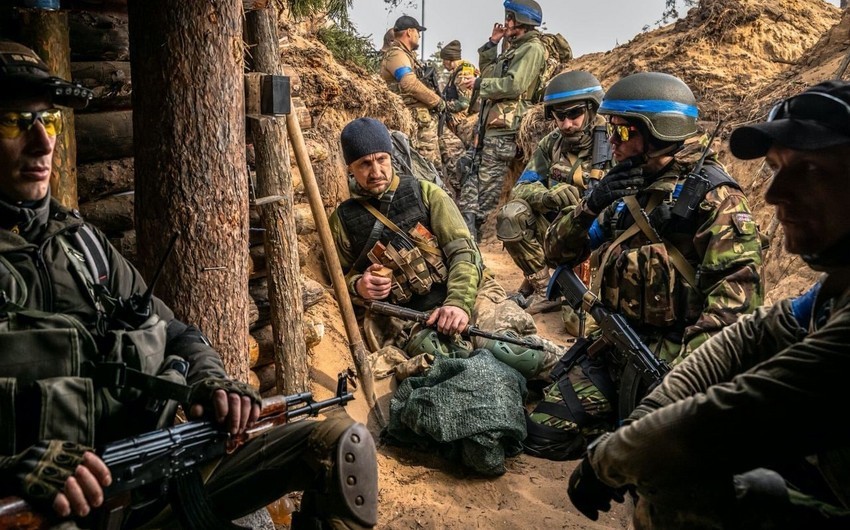 Ukrayna Rusiya qərargahlarını sıradan çıxarıb, 1 general, 300-dək hərbçi öldürülüb