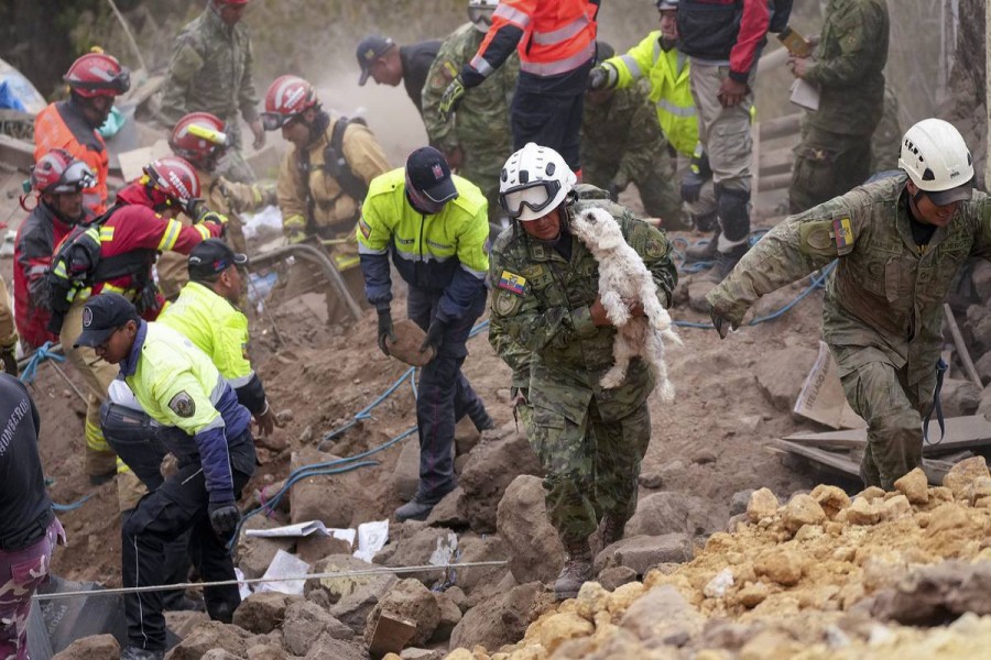 Ekvadorda torpaq sürüşməsi nəticəsində ölənlərin sayı 50-yə çatıb