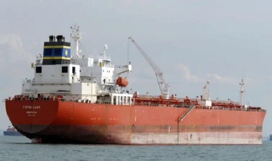 Amerika İranın 5 neft tankerinə sanksiya tətbiq edib