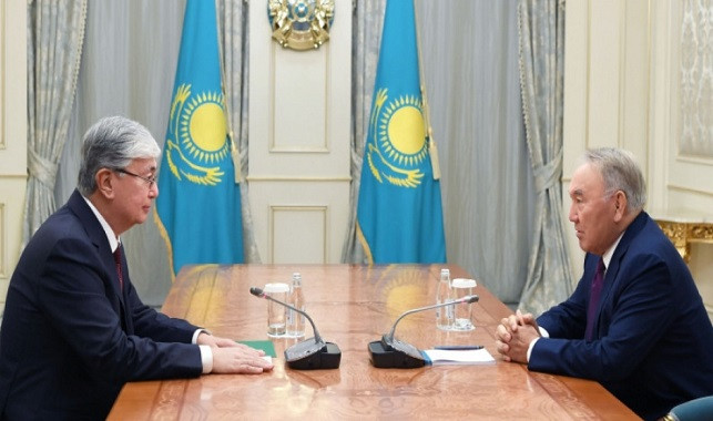 Tokayev Nazarbayevin partiyasına sədr seçildi