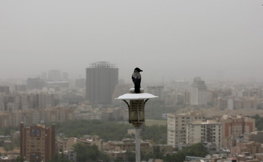 Son bir ildə İranda hava çirkliliyi minlərlə insanın ölümünə səbəb olub