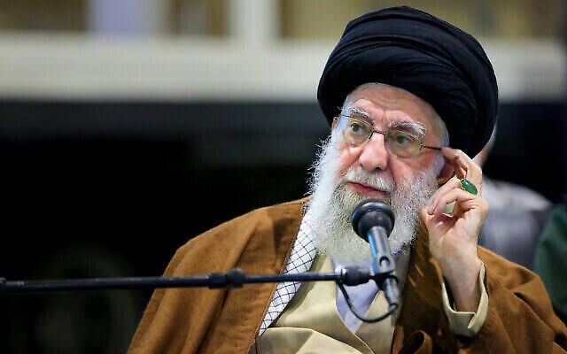 خامنه‌ای: مشارکت بالا در انتخابات باعث سرافرازی جمهوری اسلامی می‌شود