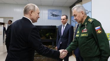 پوتین وزیر دفاع روسیه را برکنار کرد؛ لاوروف در مقام خود باقی ماند