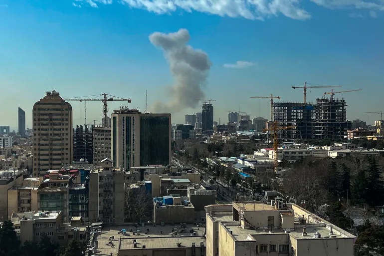 ABŞ rəsmisi bildirib ki, ABŞ İsraillə birlikdə İrana qarşı hücumlar həyata keçirir.