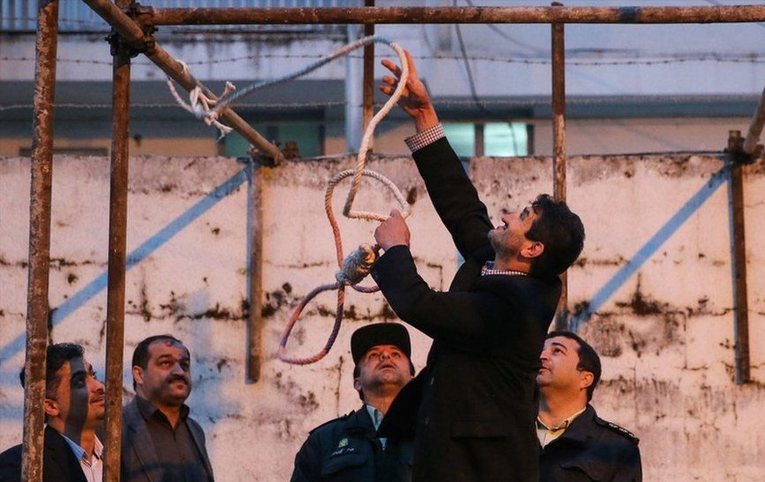 Several convicts were executed in Iranian prisons