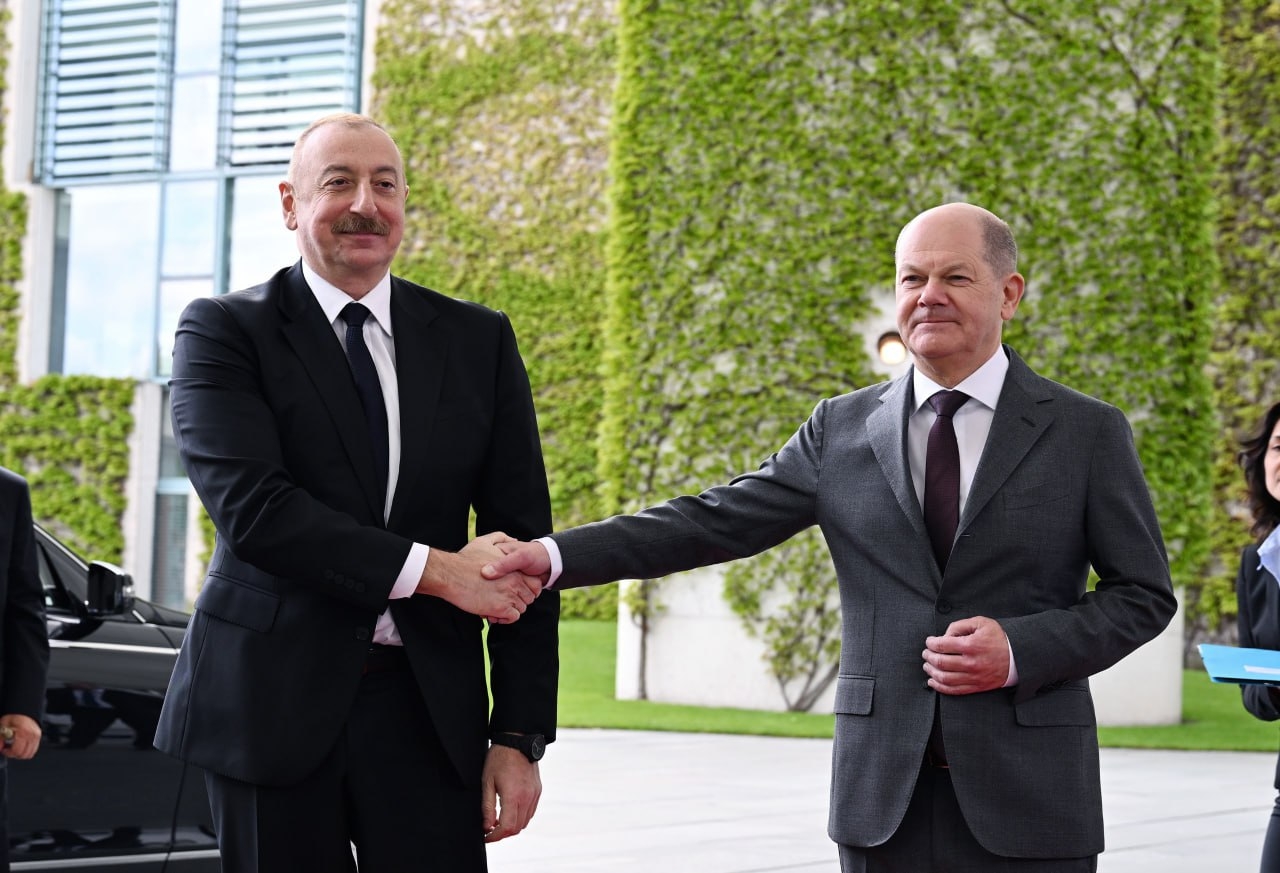 دیدار رئیس جمهور آذربایجان و صدراعظم آلمان در برلین