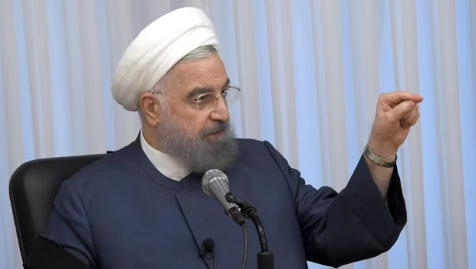 Ruhani: Müharibəni davam etdirməzdən əvvəl xalqdan soruşmaq lazımdır